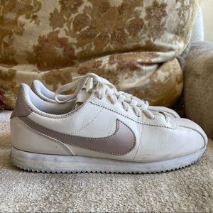 Nike Cortez Sneakers